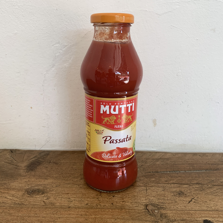 Mutti Tomato Passata